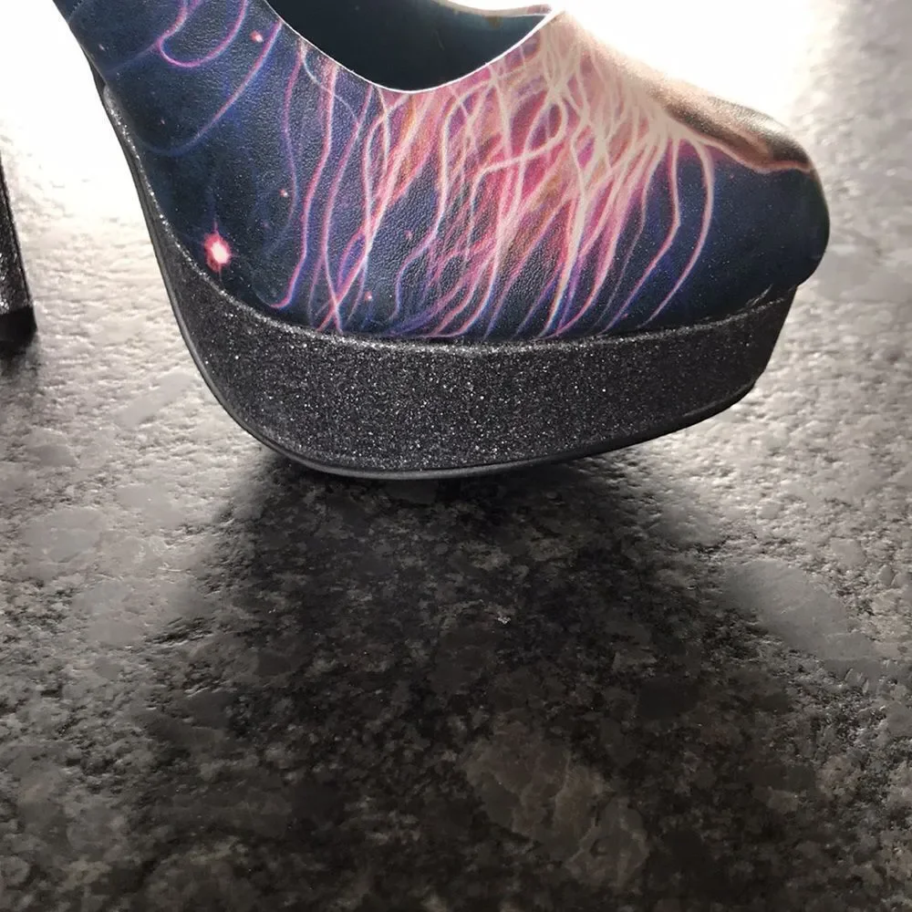 🌈Iron Fist Unicorn Platforms with rainbows 🌈 🌈 and diamonds 💎 💎 oh my! New